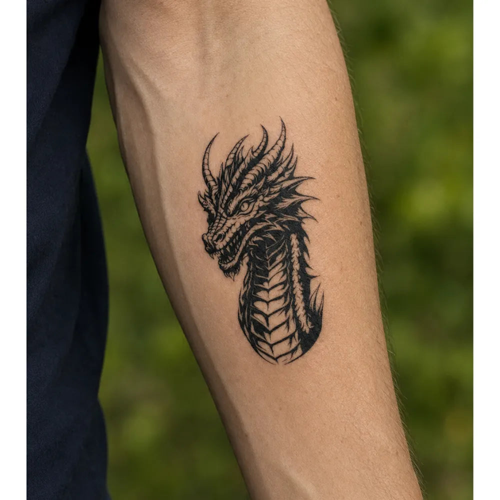 SafeTatt — Dragon Head · fotografie tetování na kůži